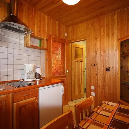 Osrodek Wczasowy Posejdon - I 샬레 *